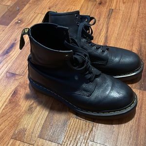 Black leather Dr. Martens 1460 8-eyelet combat boots 9